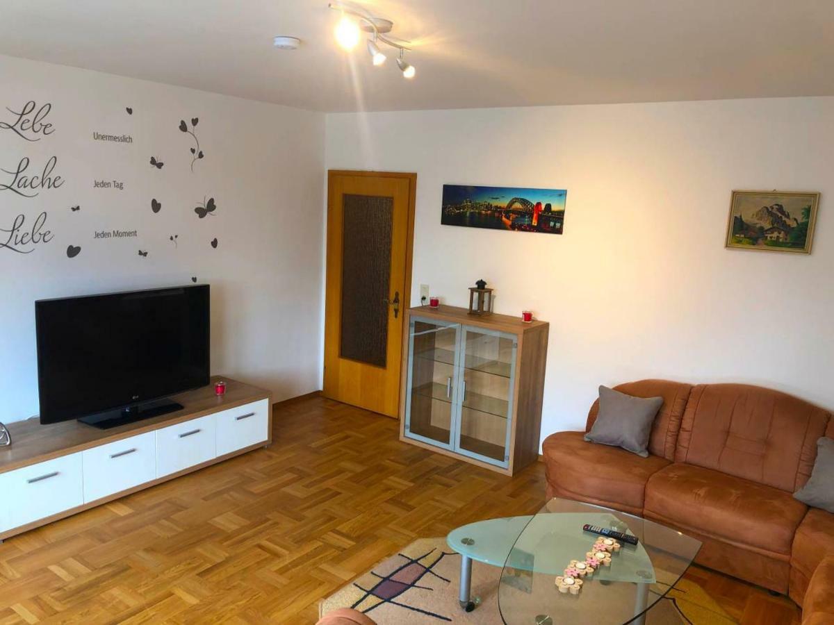 Ferienwohnungen / Ferienhaus Adelsried 外观 照片