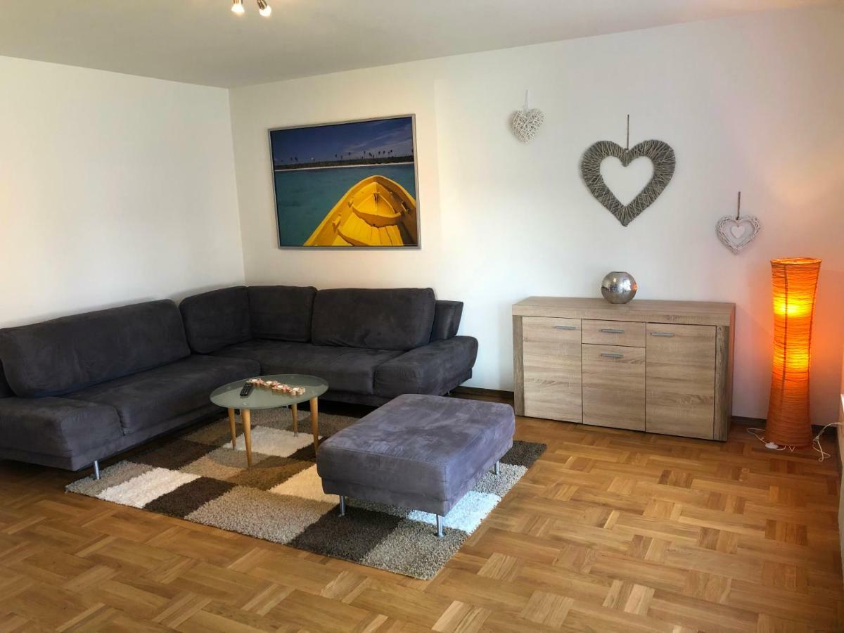 Ferienwohnungen / Ferienhaus Adelsried 外观 照片